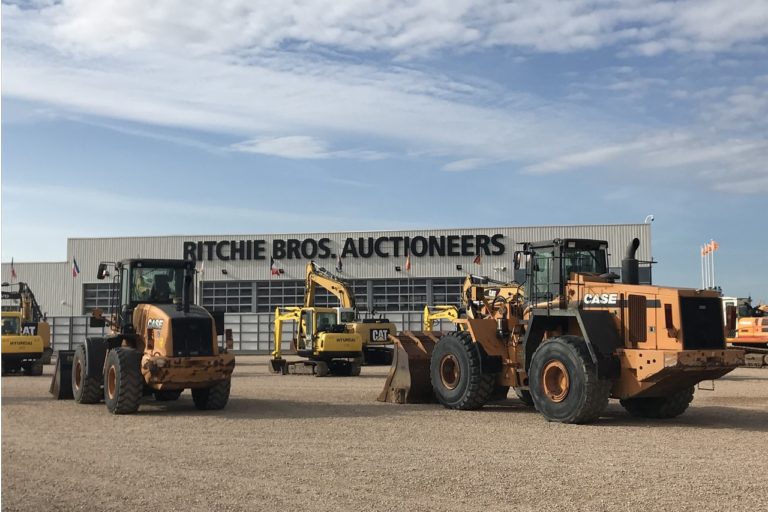 Ritchie Bros. France, a organisé en mars 2021, la première vente en ligne de l’année uniquement dédiée aux matériels de constructions et aux camions.