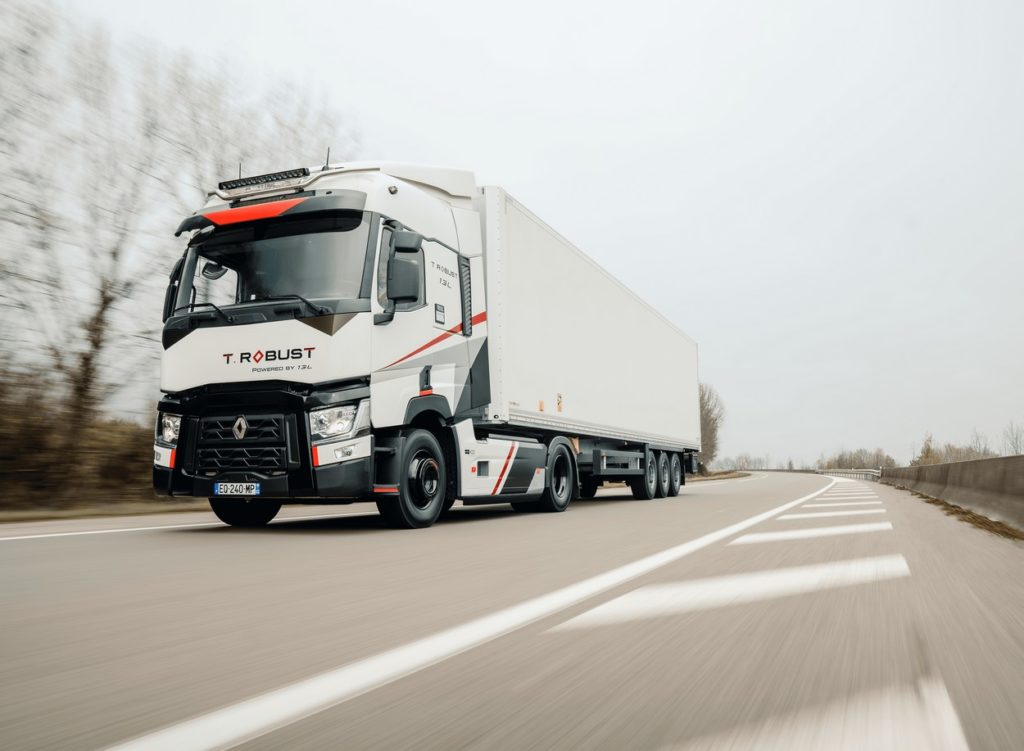 Le T Robust 13L est conçu sur la base d’un camion d’occasion récent, sélectionné, préparé et transformé par les experts des Used Trucks Center de Renault Trucks. © Renault Trucks