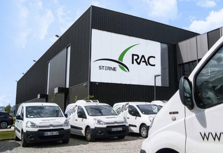 Le groupe Sterne est un acteur majeur spécialisé dans l’organisation de transports urgents et sur-mesure. L’entreprise regroupe près de 1 100 collaborateurs dans 55 agences en France et à l’international. © Sterne